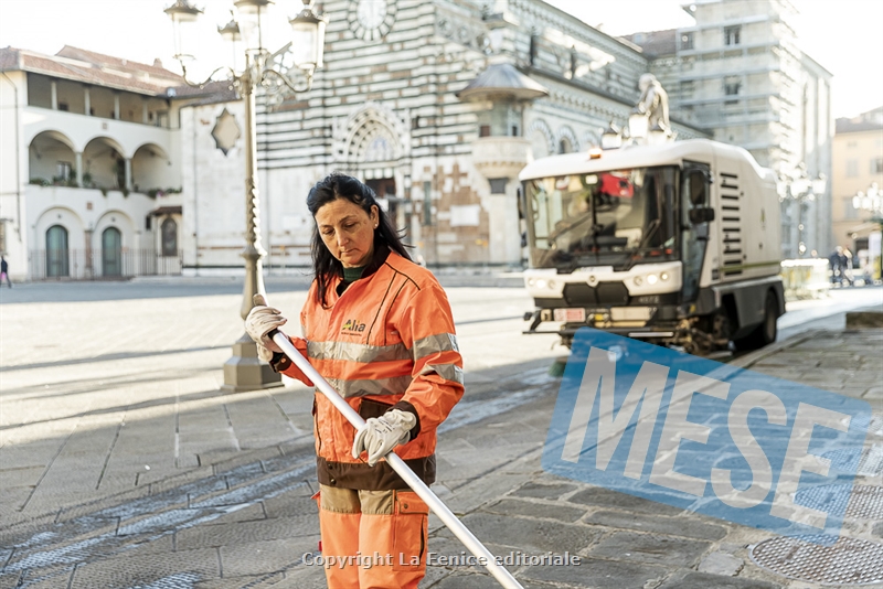 Rifiuti, i servizi porta a porta spostati alle ore serali  Alia Plures: nuove misure contro le ondate di calore  per garantire la protezione del personale operativo